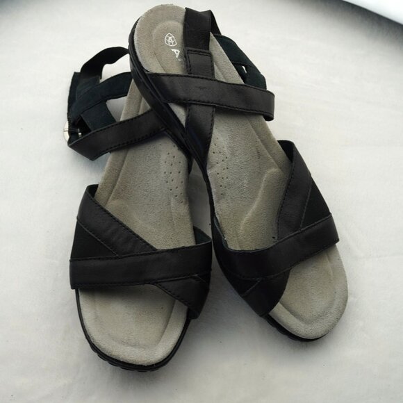 Ariat Black Leather Comfort Sandals Size 8B - Picture 1 of 11